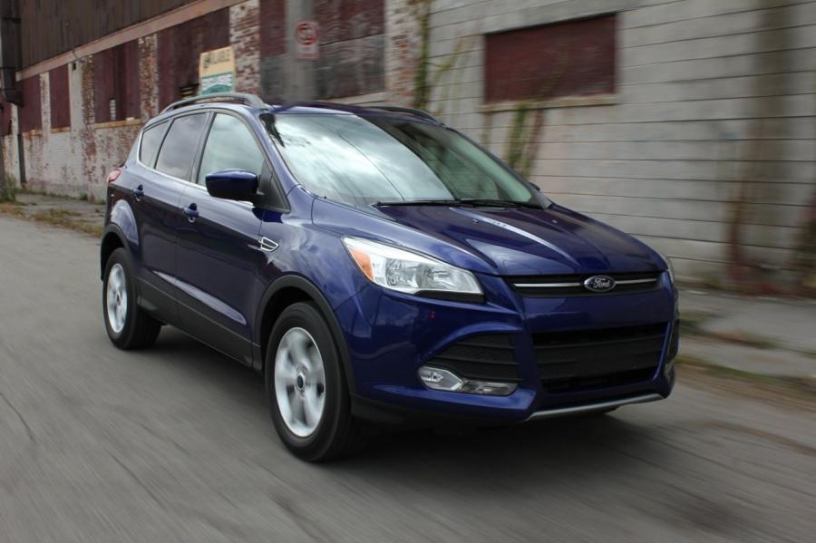  Ford Escape 2013 года  (фото 45 из 222)